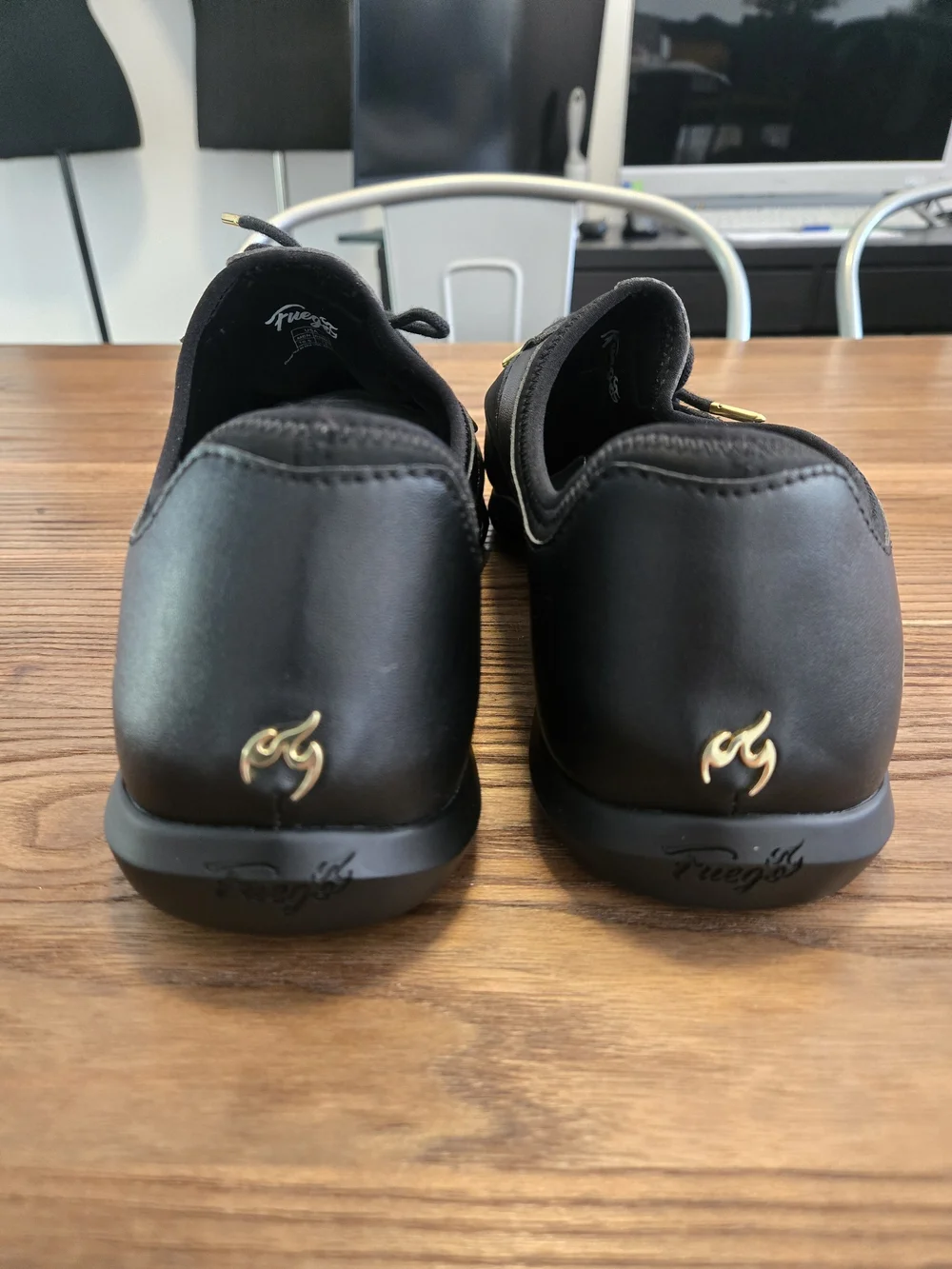Fuego Split Sole Dance Sneakers   Women's Size 12 Mens 10.5